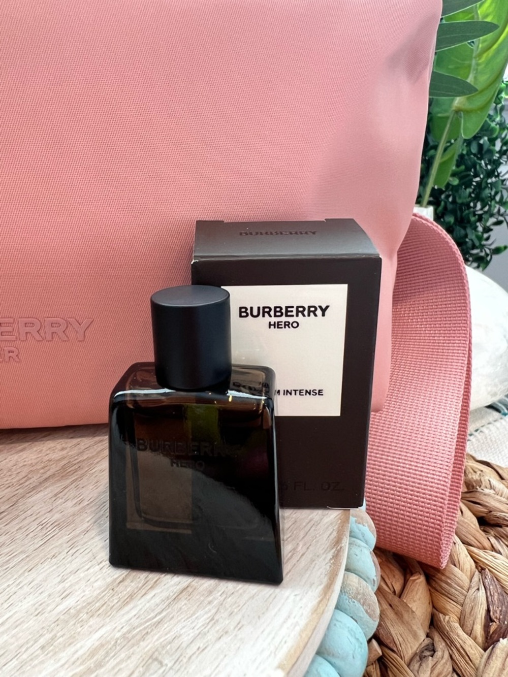 New Burberry Her Pink Cosmetic Travel Pouch with Strap | Burberry Goddess - Picture 4 of 11